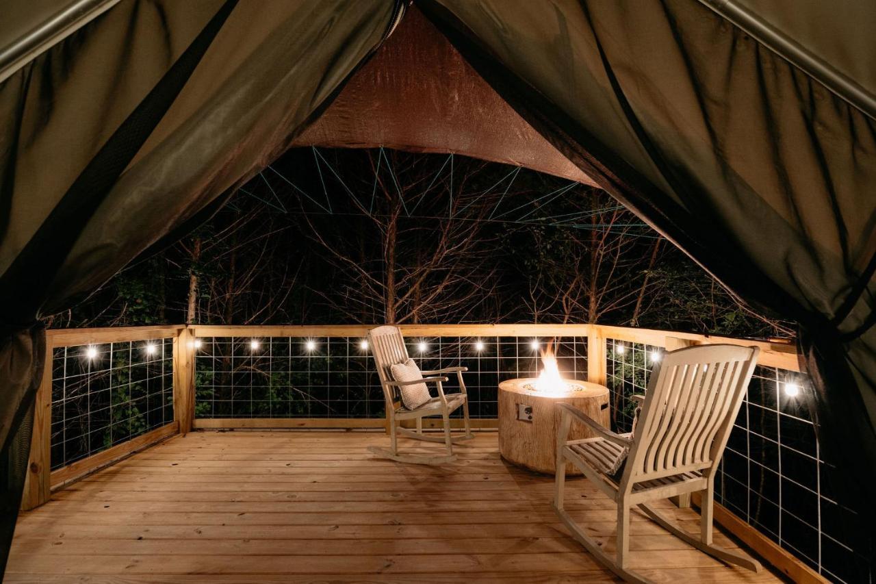 ホテル Treehouse Cozy Glamping Site ブランソン エクステリア 写真