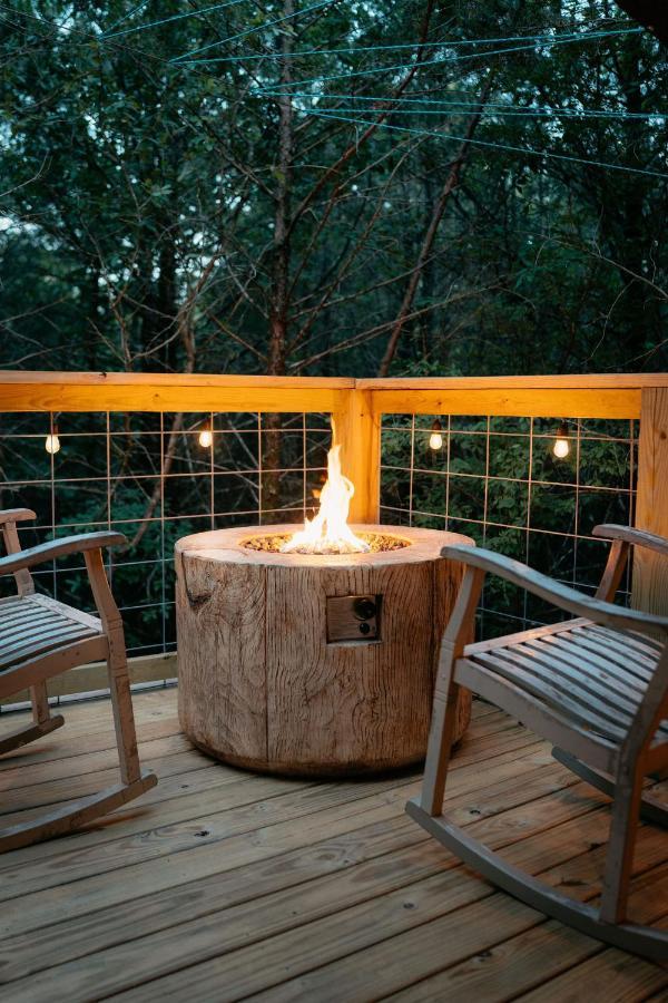 ホテル Treehouse Cozy Glamping Site ブランソン エクステリア 写真